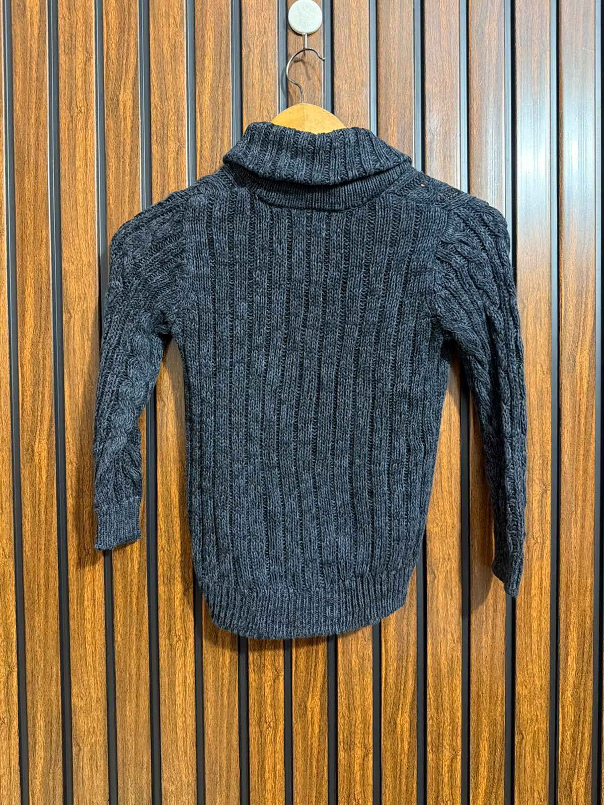Chest 15  Lenght 18 Imported Ladies Wear