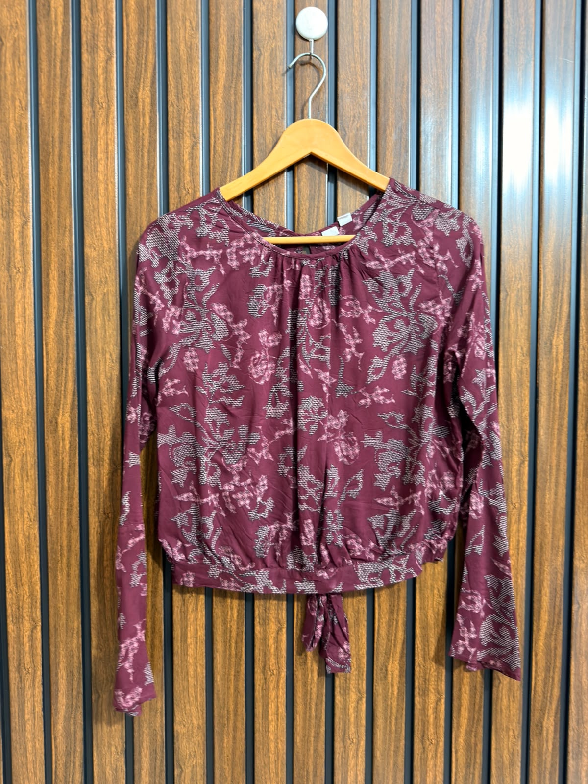 Chest 17  Lenght 18  Fabric linen Western Branded Womens Full Sleeve Wear