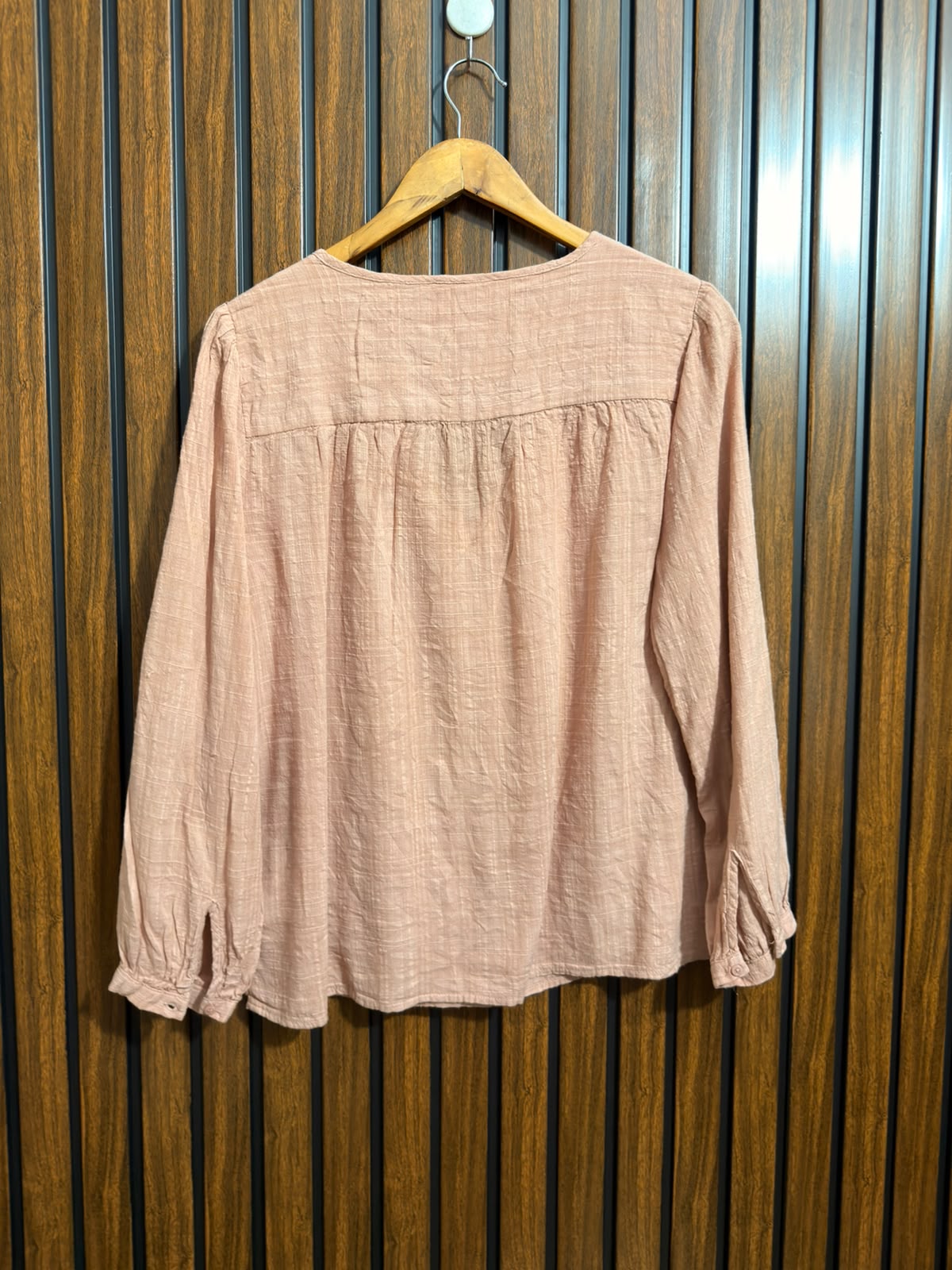 Chest 20  Lenght 23  Fabric cotton Womens Branded Sleeve Top