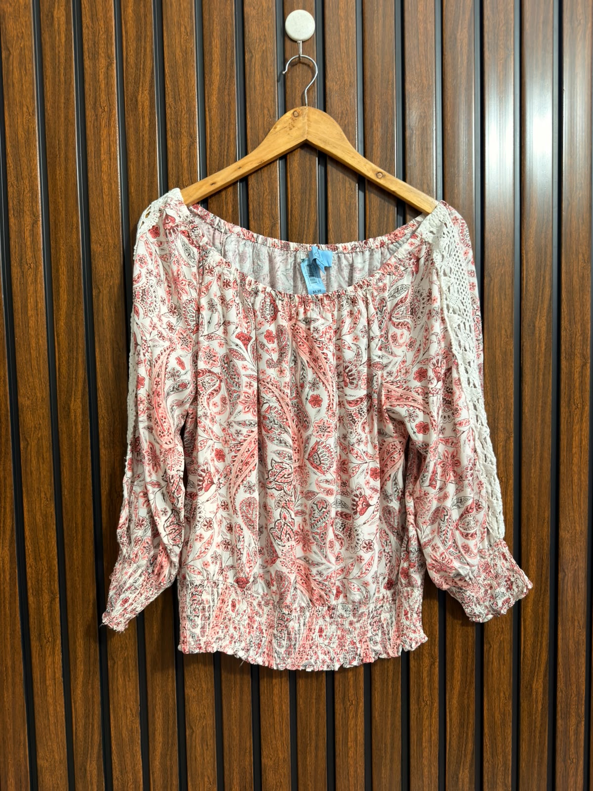Chest 20  Lenght 22  Fabric linen Western Full Sleeves Top