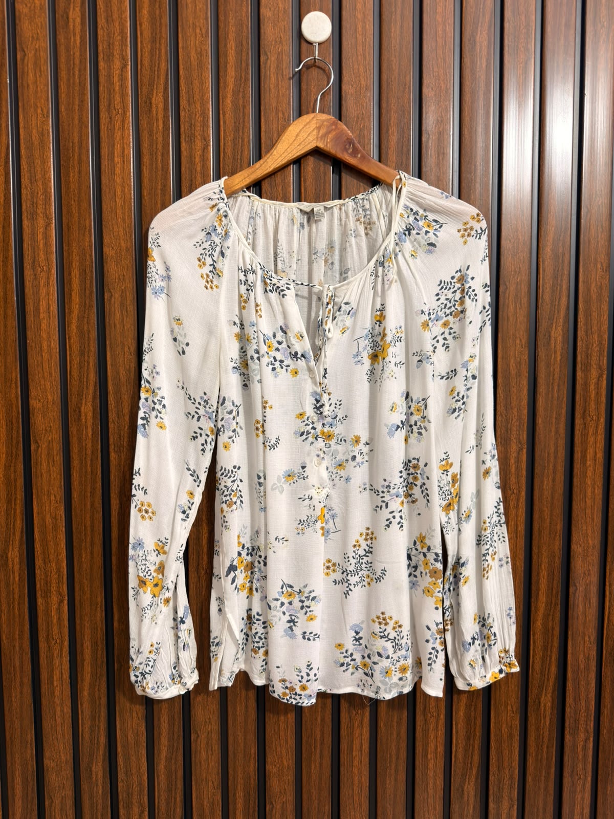 Chest 19  Lenght 25  Fabric cotton Branded Full Sleeves Top