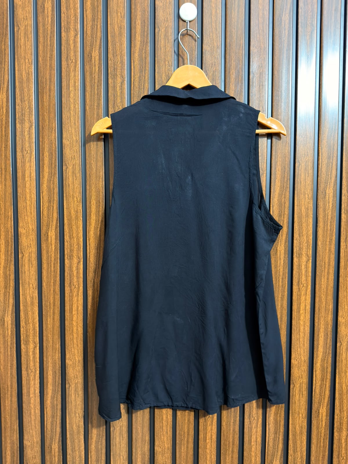 Chest 20  Lenght 26  Fabric linen Western Sleeveless Top