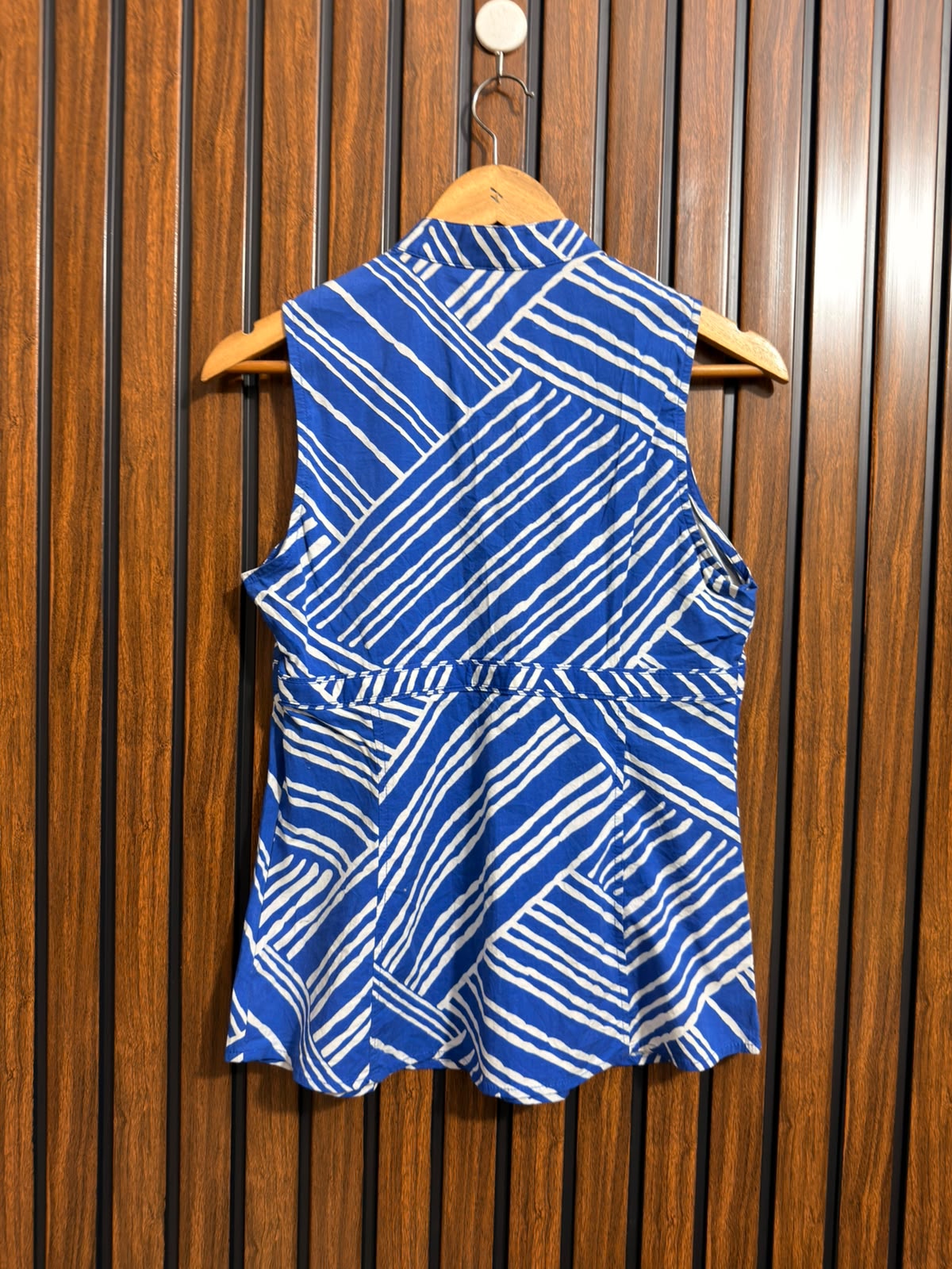 Chest 17  Lenght 23  Fabric cotton Womens Western Sleeveless Top