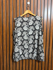 Chest 22  Lenght 25  Fabric cotton Western Branded Ladies Sleeveless Top