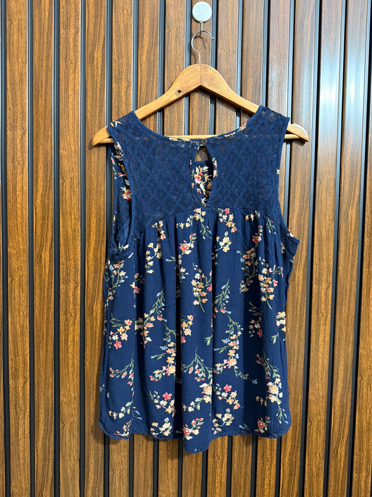 Chest 21  Lenght 24  Fabric rayon Western Branded Sleeveless Tops
