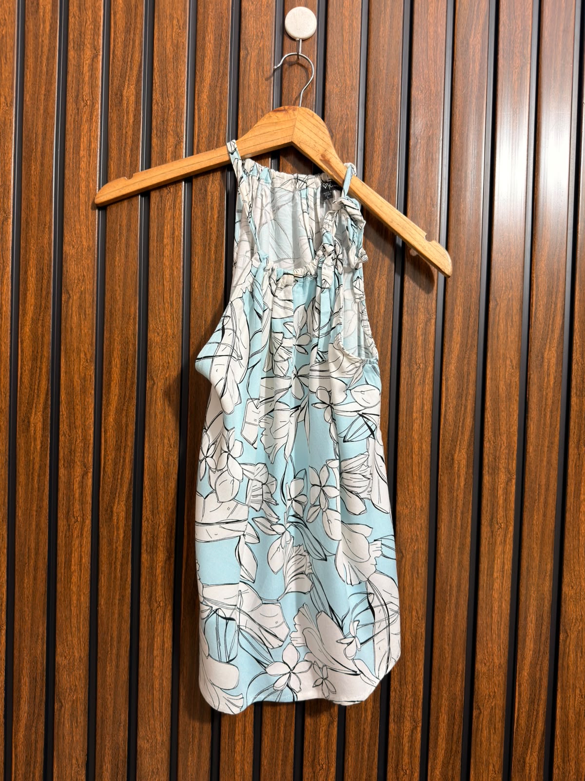 Chest 17  Lenght 23  Fabric linen Western Sleeveless Tops