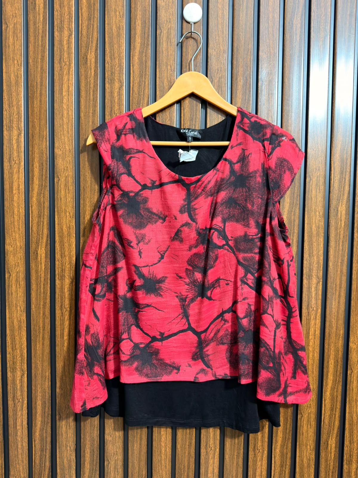 Chest 20  Lenght 23  Fabric Georgette  and jersey Western Womens Sleeveless Top