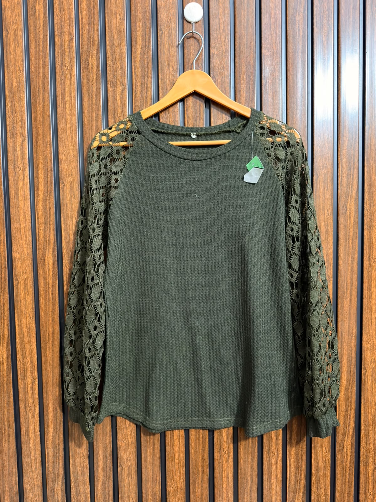 Chest 20  Lenght 25 Branded Basic Winter Top