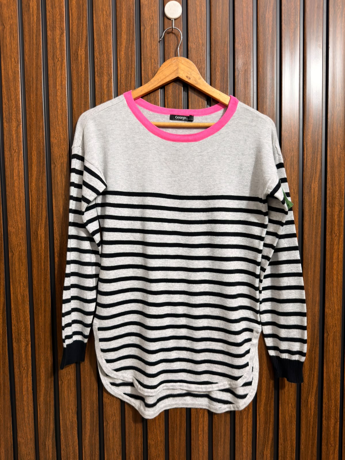 Chest 19  Lenght 25 to 27 Womens Basic Winter Top