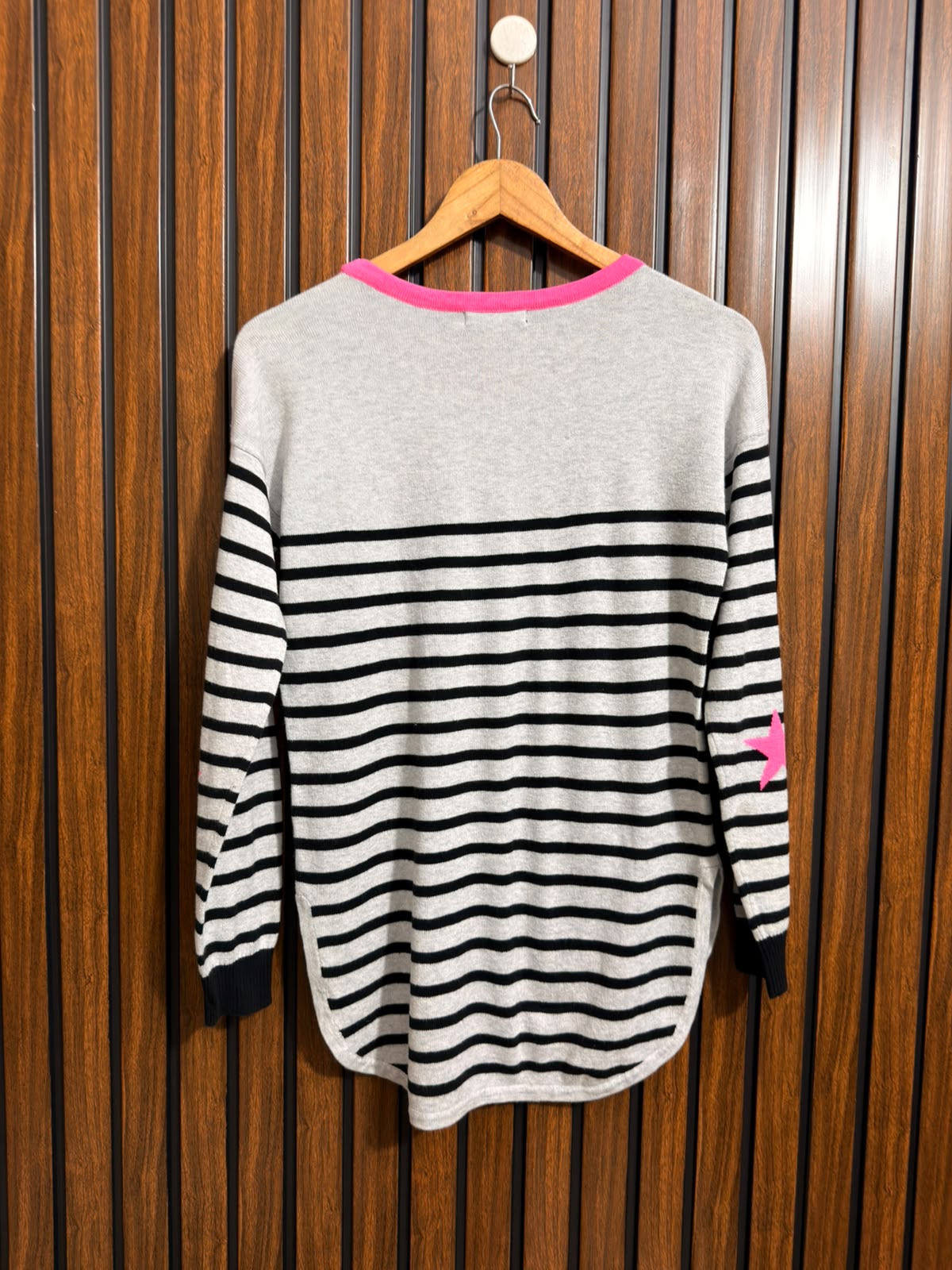 Chest 19  Lenght 25 to 27 Womens Basic Winter Top