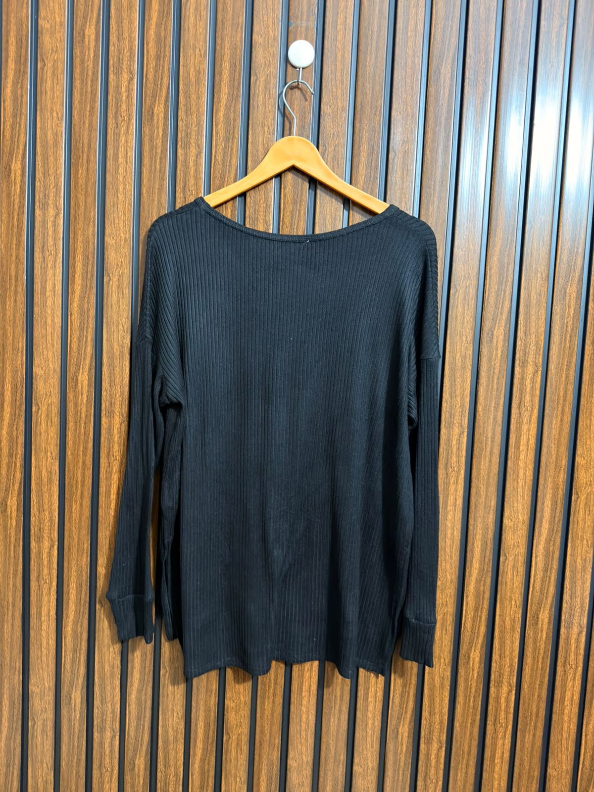 Chest small  Baggy style  Length 23 to 25 Western Winterwear Top