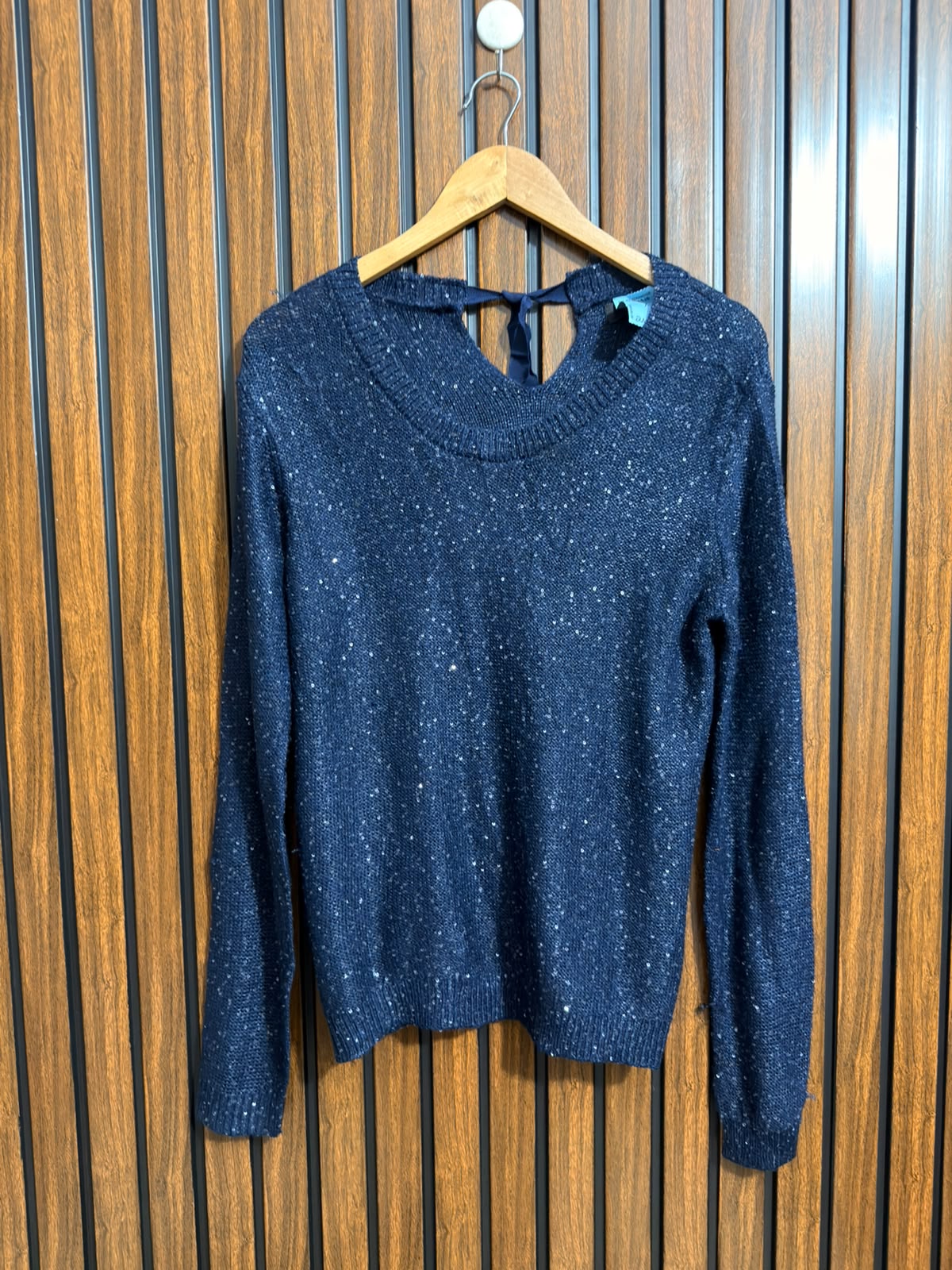 Chest 20  Lenght 24 Womens Branded Sweater