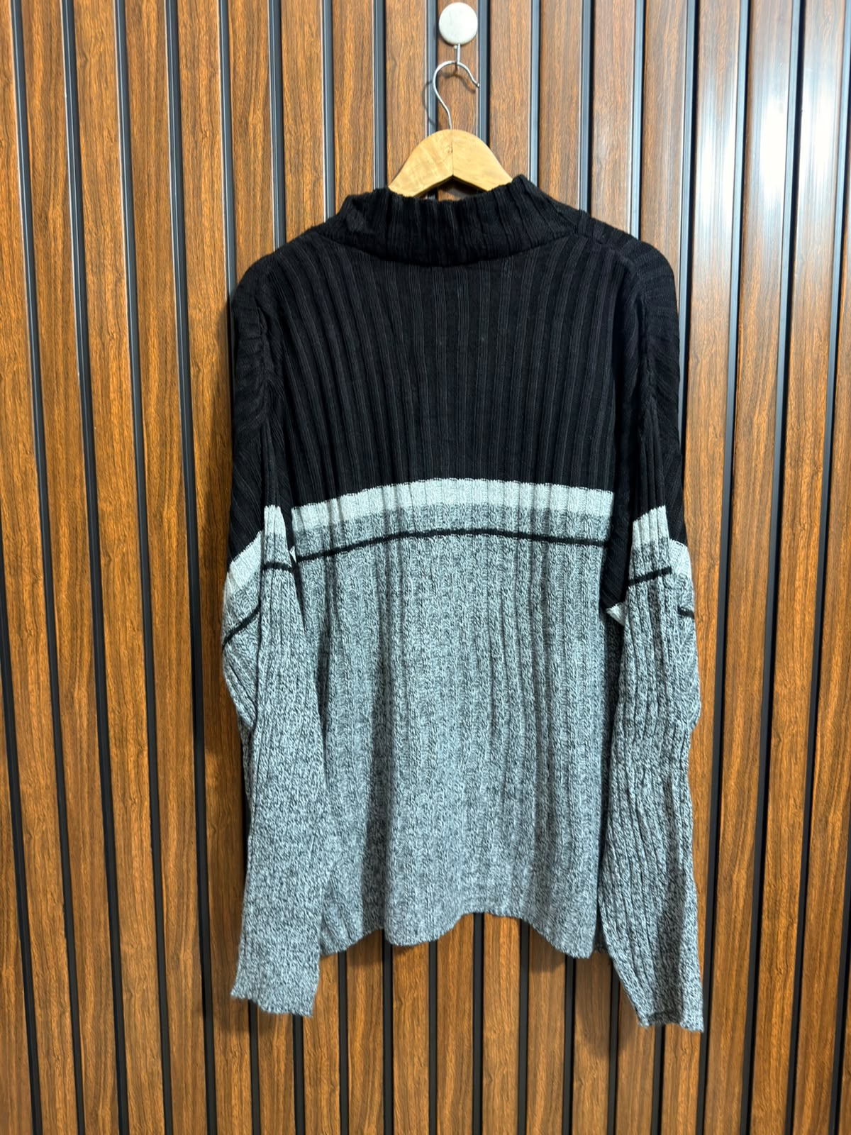 Chest 26  baggy style  Lenght 29 Womens Winter Collection Sweater