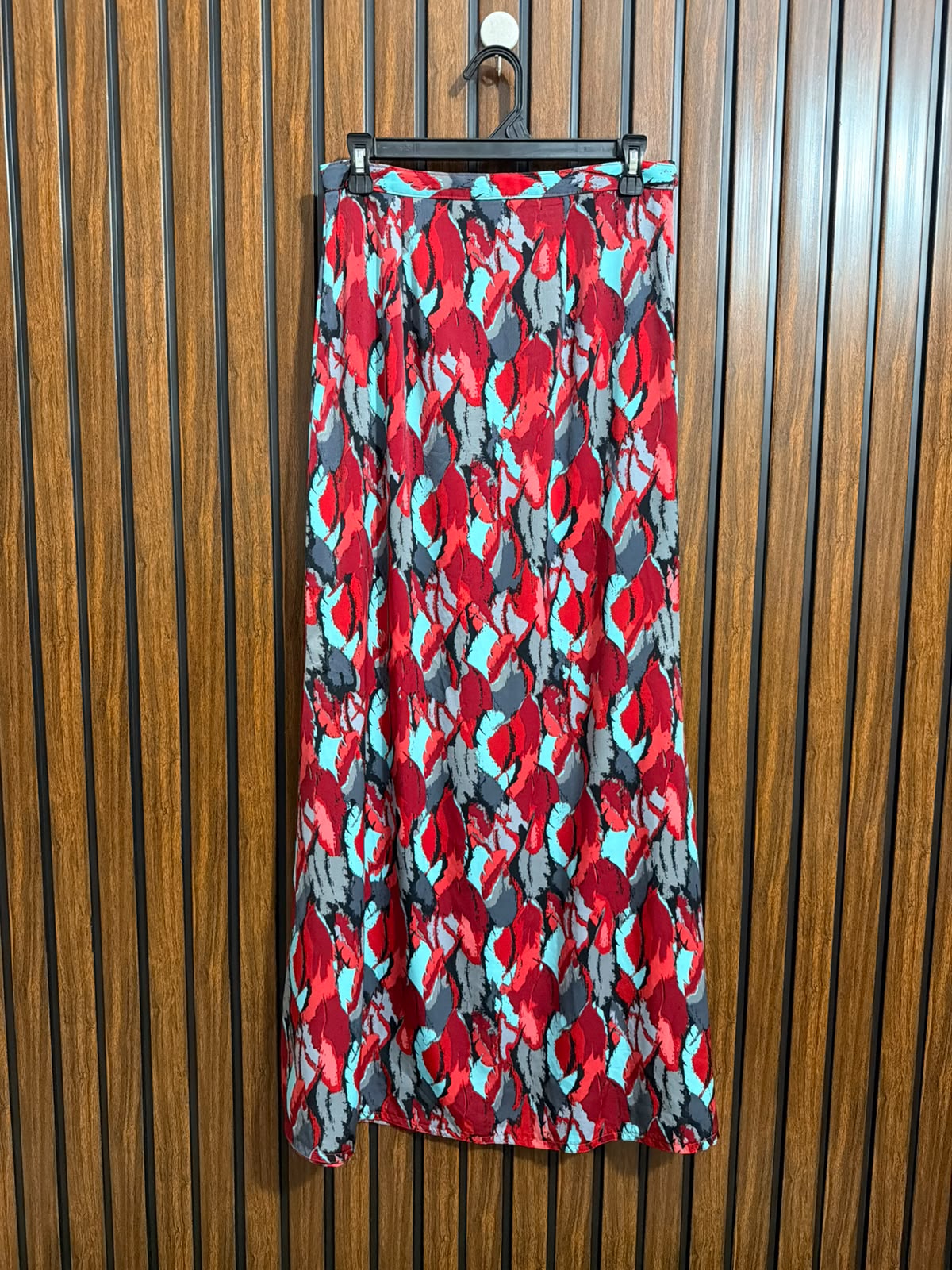 Waist 26  Lenght 41  Fabric silk Western Brand Skirt