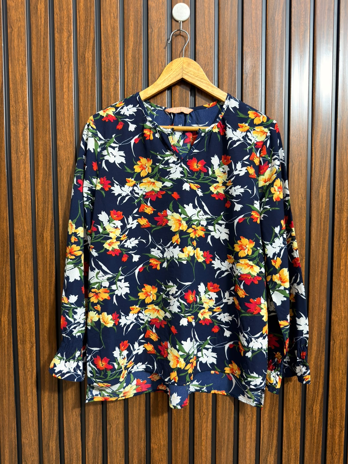 Chest 19  Lenght 24 to 26  Fabric Georgette Branded Ladies Full Sleeve Tops