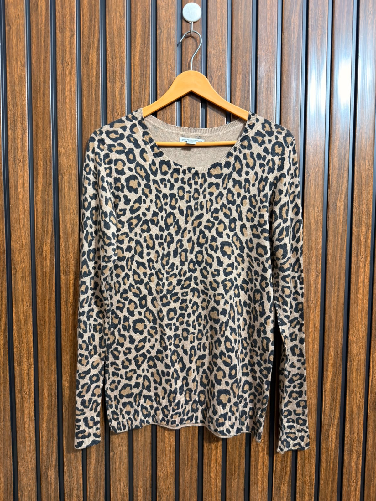 Chest 19  Lenght 25 Womens Winter Top Hub
