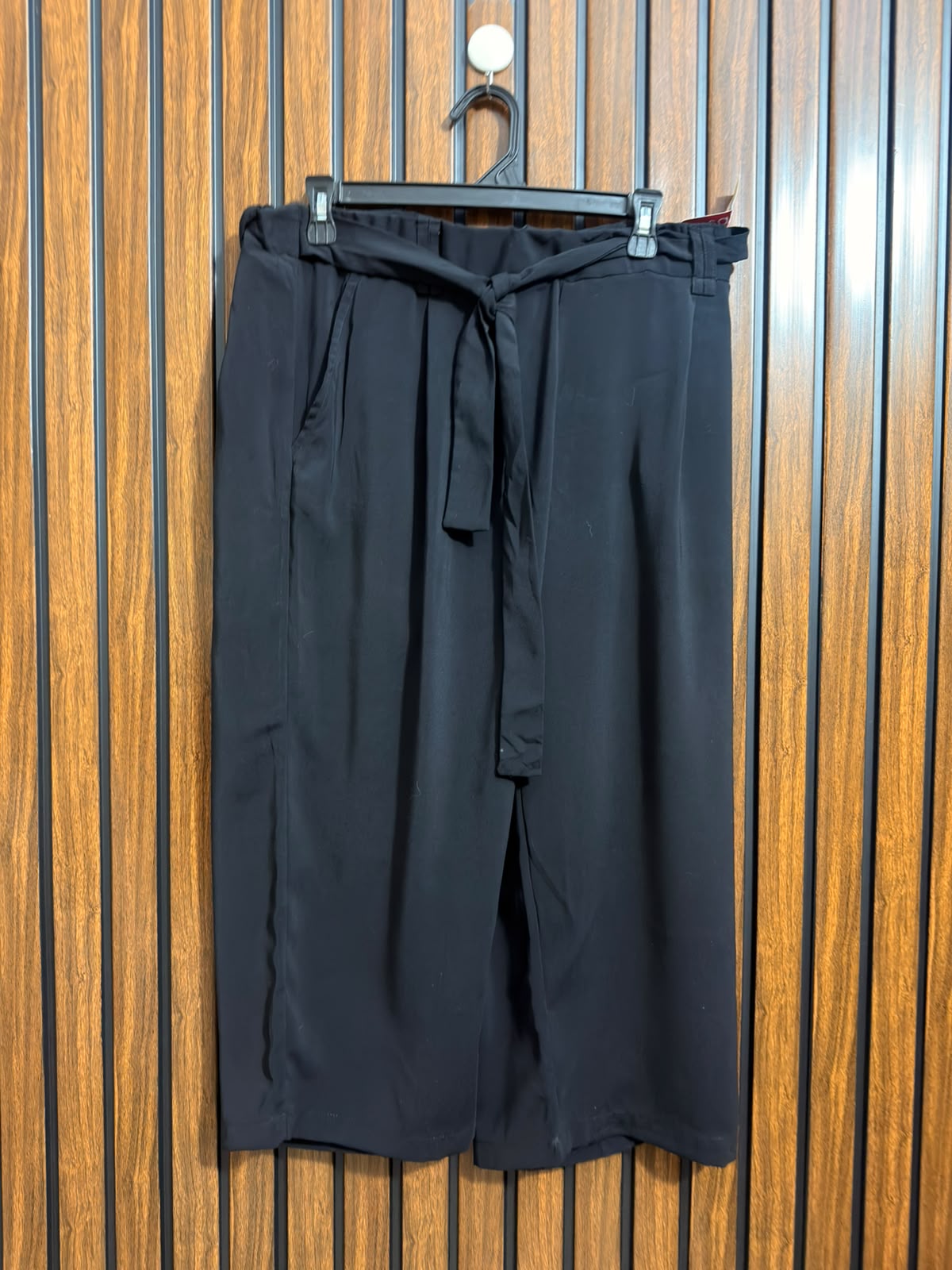 Waist 34  Lenght 31  Fabric silk Womens Trouser Collection