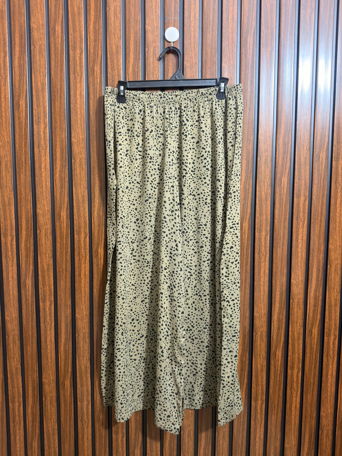 Waist 34  Lenght 35  Fabric rayon Branded Womens Daily Trouser
