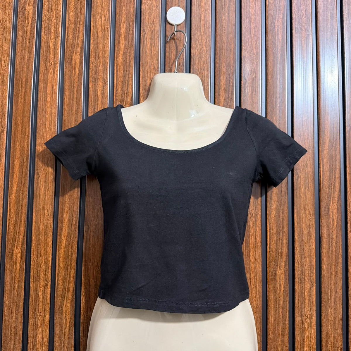 Chest 18  Lenght 13  Fabric jersey Womens Everyday Crop Top