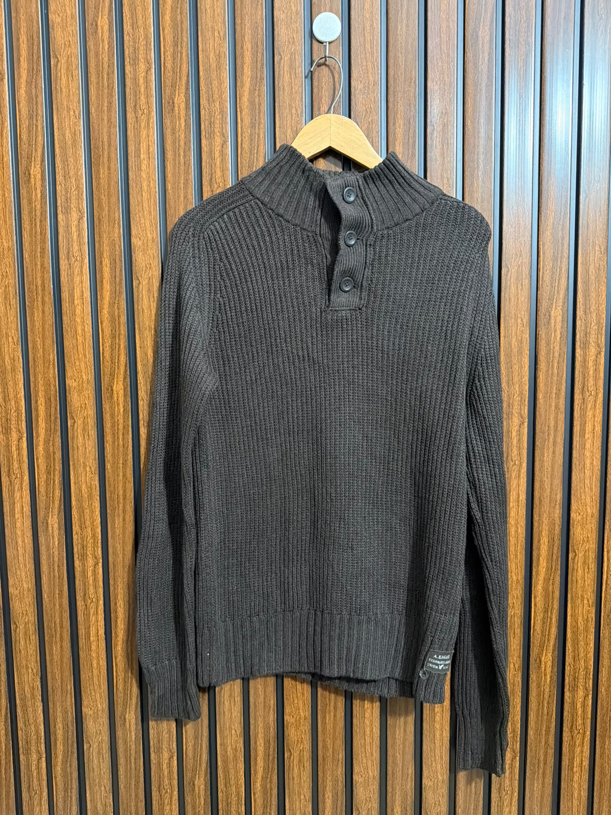 Chest 21  Lenght 26 Womens Branded Sweater Range