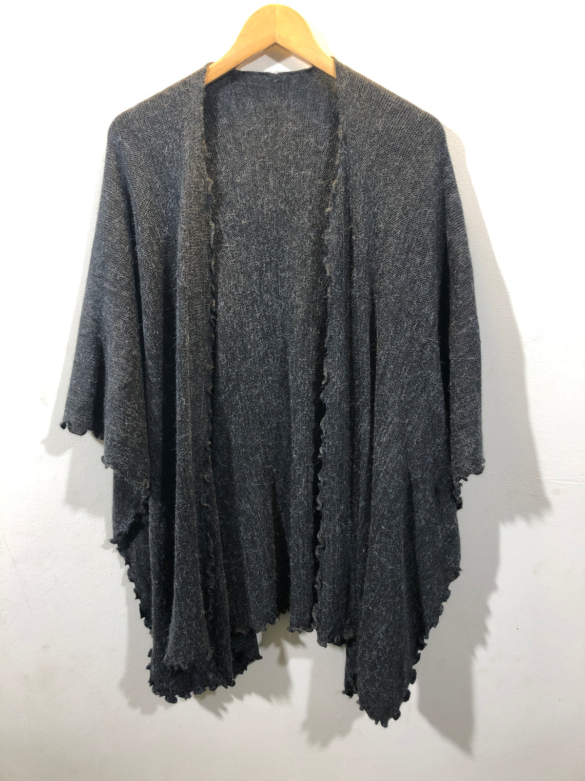 Western Winter Shawls for Women’s Cozy Elegance