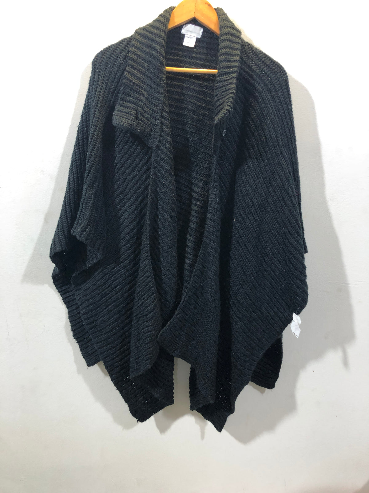 Trendy Western Winter Shawls for Women’s Comfort