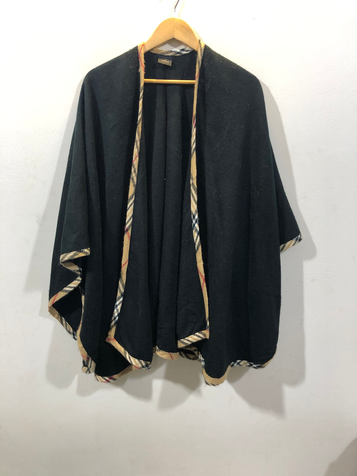 Western Winter Shawls for Women: Stay Chic and Cozy
