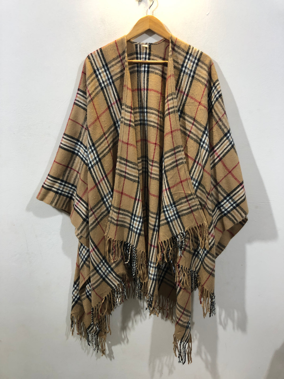 High-Quality Winter Shawls from Western Brands