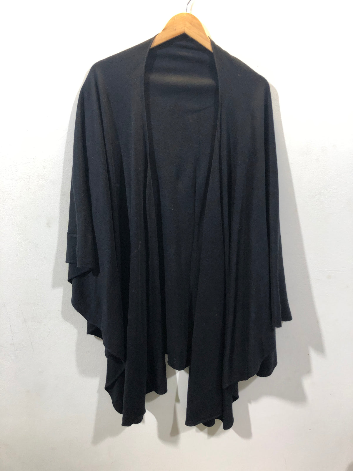Women's Winter Shawls: Western Brand Selection