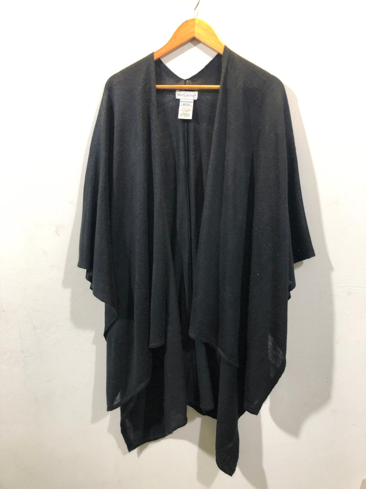 Western Women’s Winter Shawl – Stylish and Warm