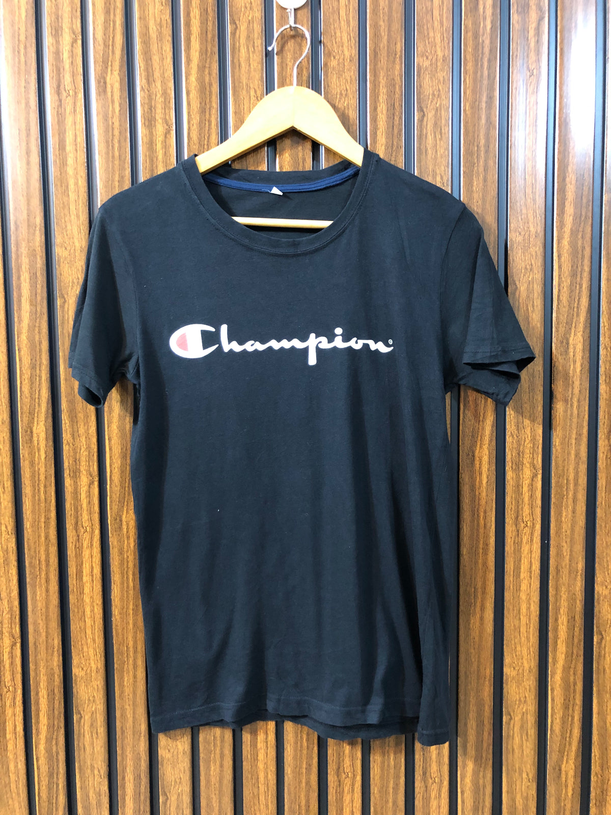 Chest 18  Length 26 Simple but Stylish Tees