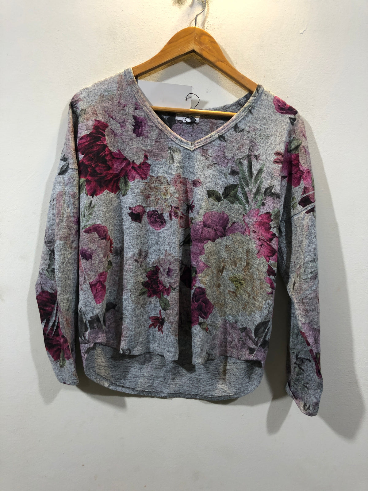 Western women’s winter tops for a fashionable look