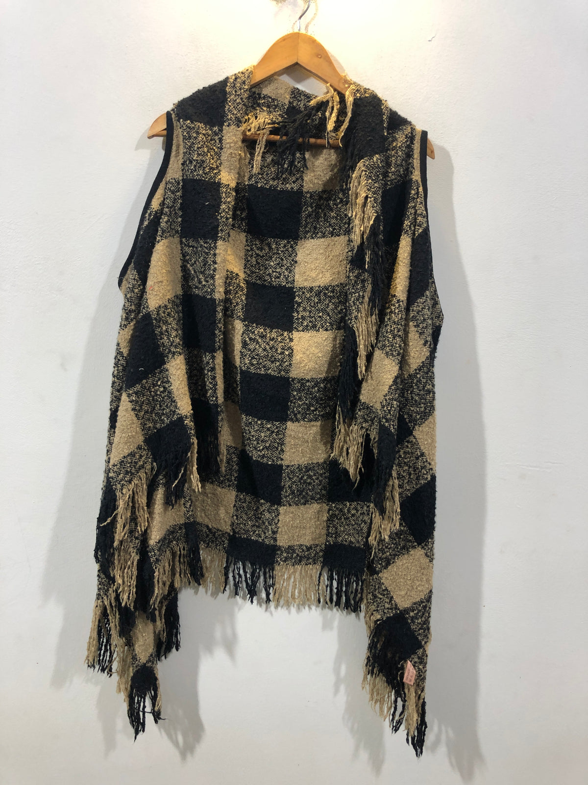 Winter-Ready Western Women's Shrugs Collection
