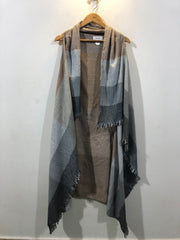 Fashion-Forward Winter Shrugs for Women by Western Brands