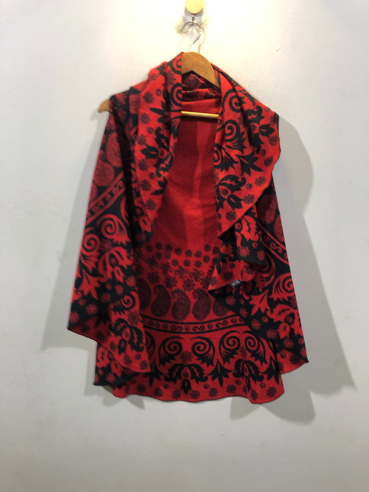 Cozy Winter Layers: Western Women's Shrugs for Every Style