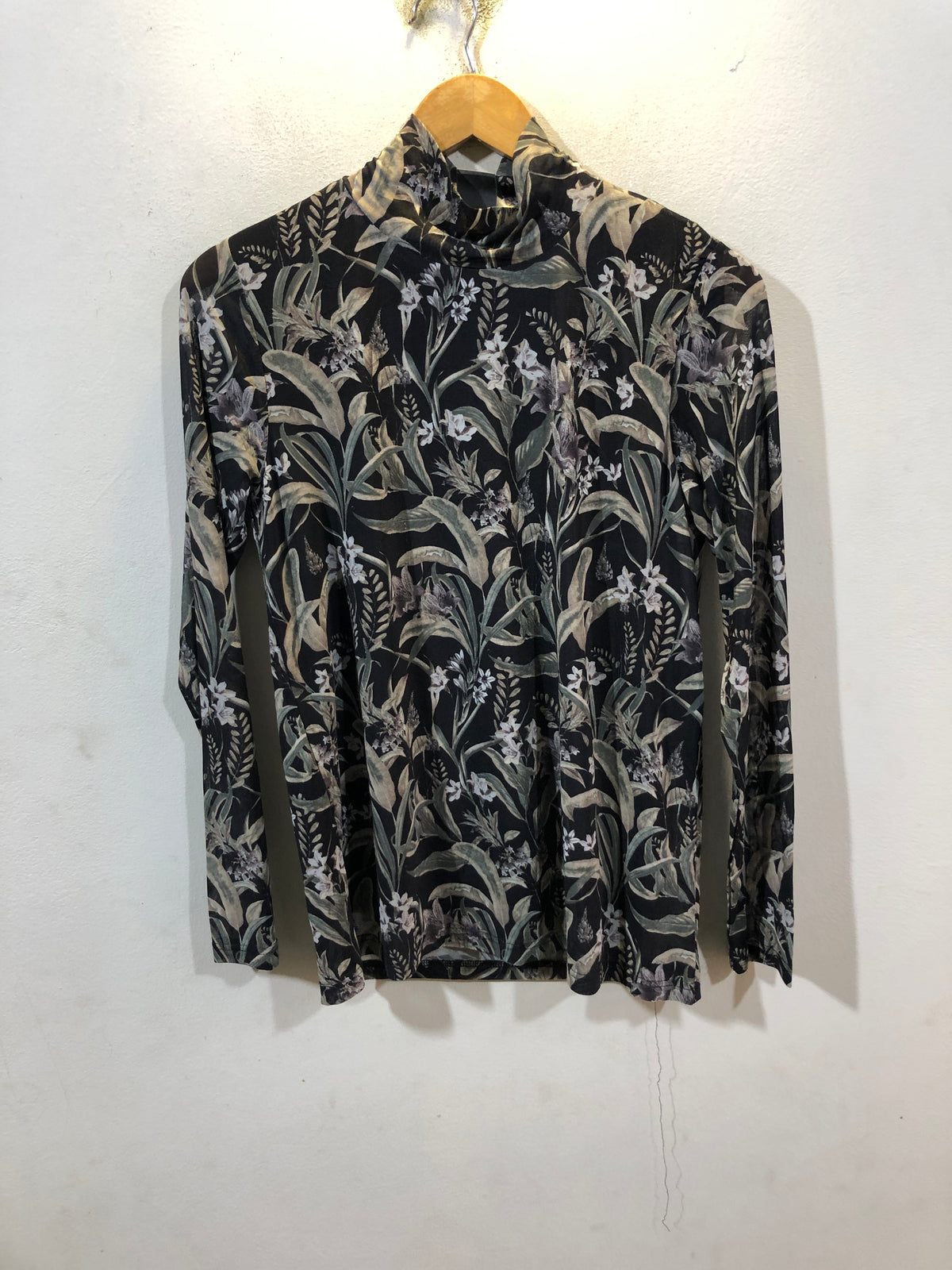 Western Breeze: Women's Summer Full Sleeve Top