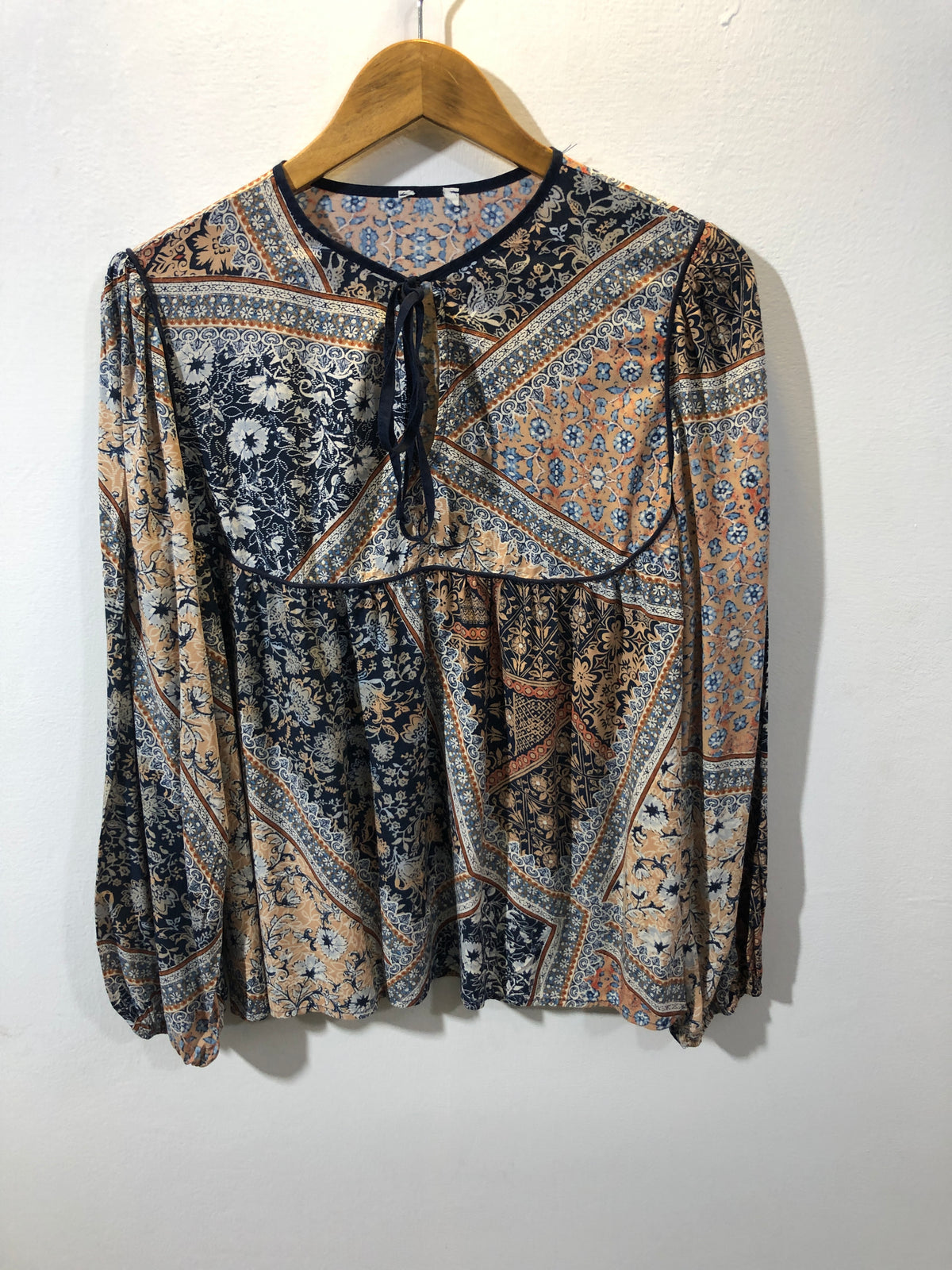 Country Spirit: Women's Full Sleeve Western Button-Up