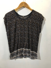 Backroad Beauty: Sleeveless Rodeo Style Shirt